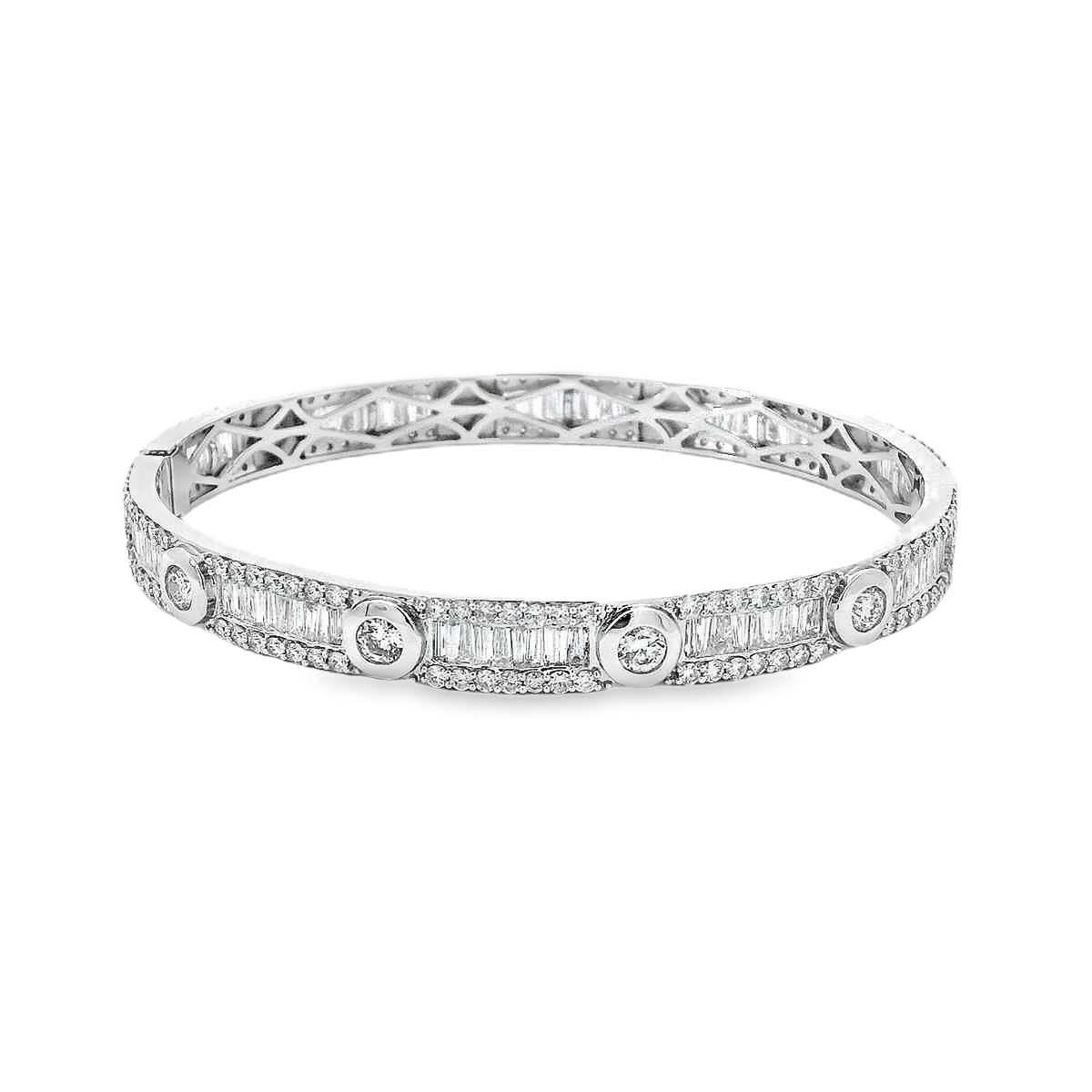 18K DIA BANGLE 9.00CTW 826680 VS/G